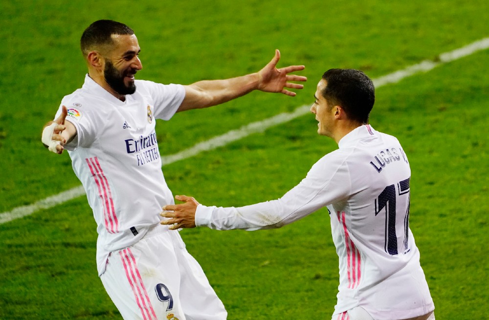 Karim Benzema i Lukas Vaskez (©Reuters)